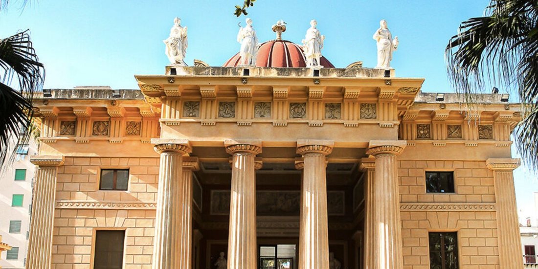 Orto Botanico di Palermo, la facciata neoclassica del Gymnasium